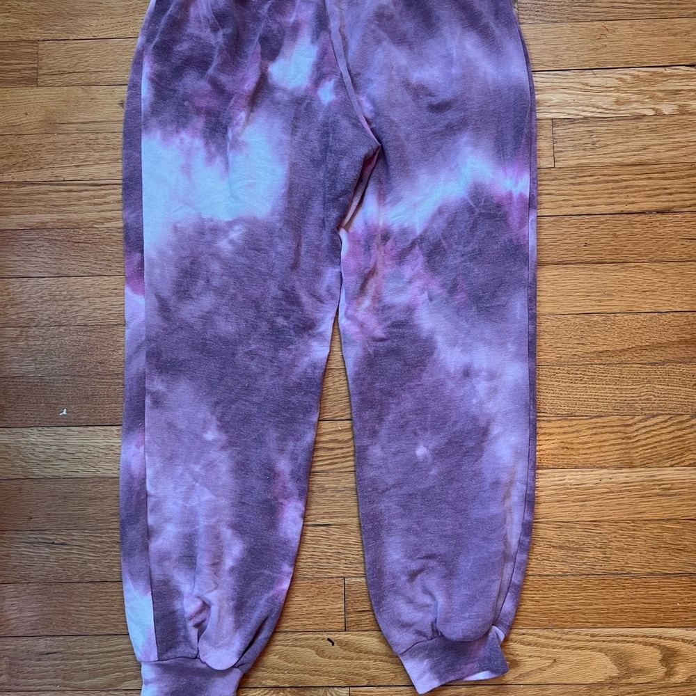 Tie Dye Ruffle Sweatpants - Picture 2 of 3